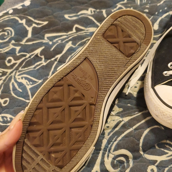 Converse - Picture 3 of 4